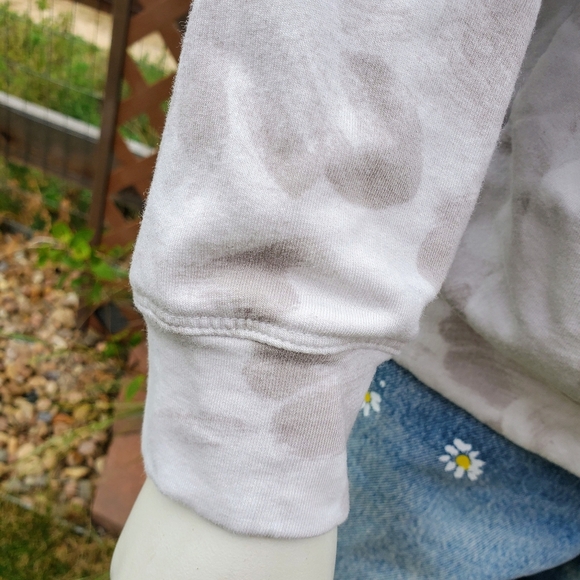 Athleta Gray and White Floral Women's Crewneck Fleece Pullover Sweatshirt EUC - Picture 11 of 15